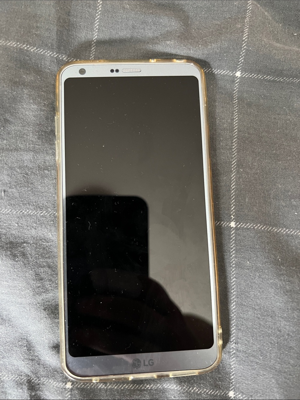 LG G6 Smartphone Silver With Clear Case Unlocked